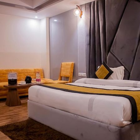 Hotel Airport City Near Delhi International Airport 新德里 外观 照片