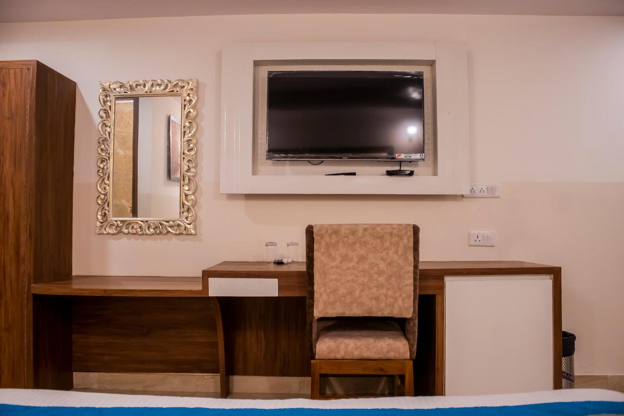 Hotel Airport City Near Delhi International Airport 新德里 外观 照片