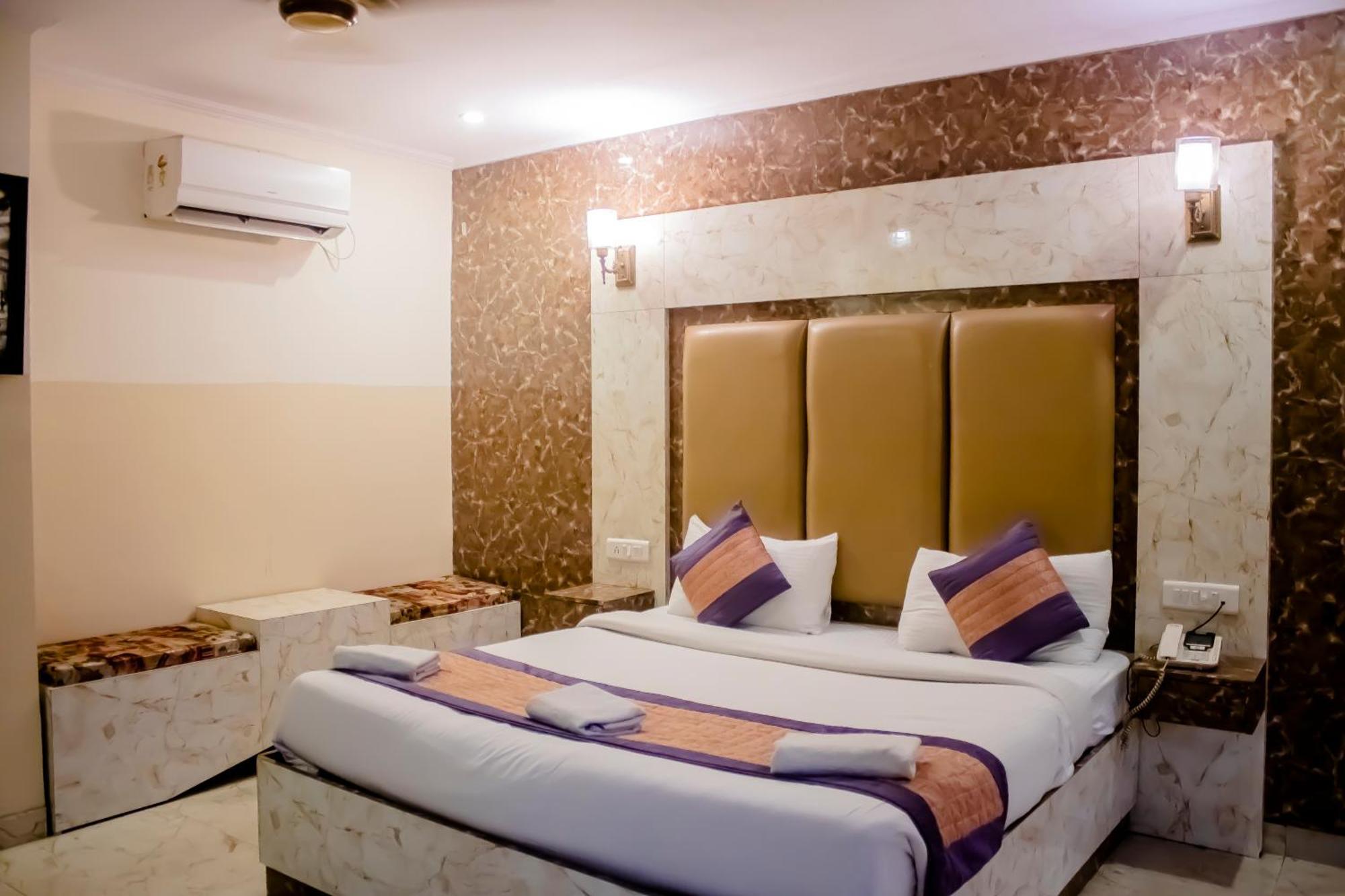 Hotel Airport City Near Delhi International Airport 新德里 外观 照片