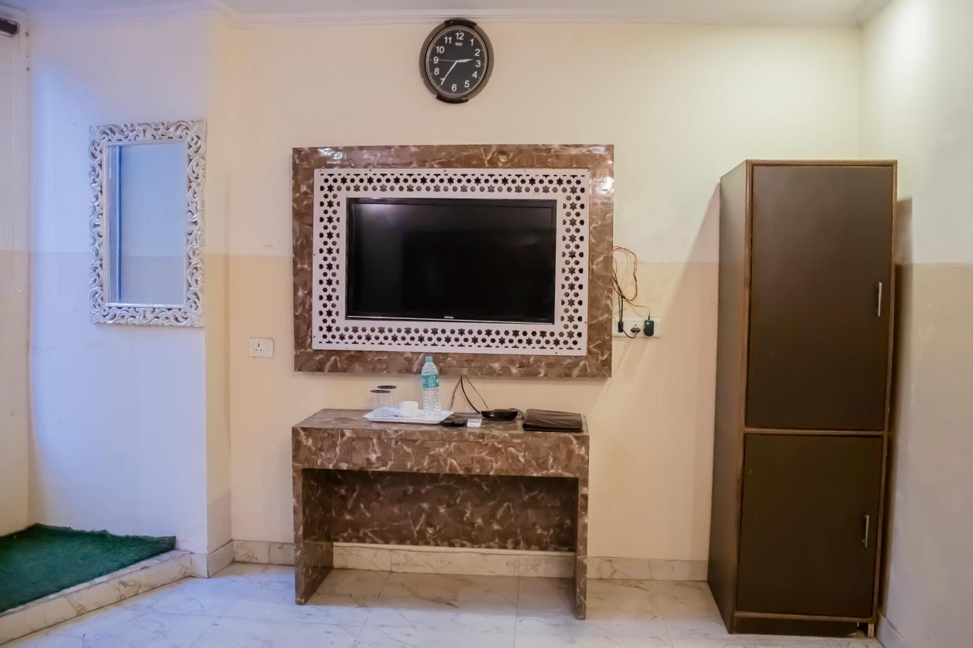 Hotel Airport City Near Delhi International Airport 新德里 外观 照片