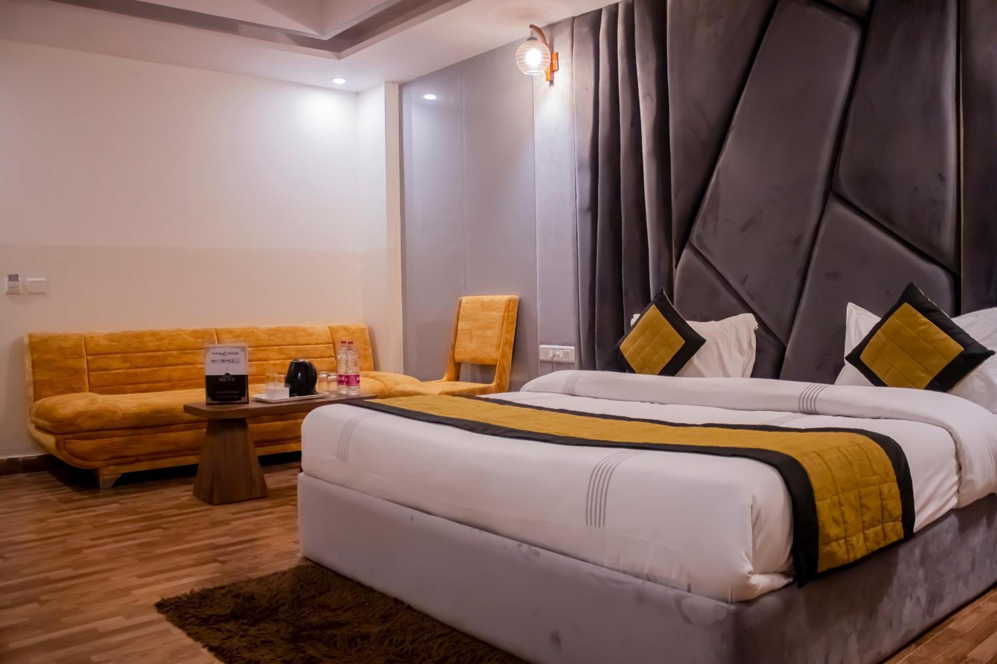Hotel Airport City Near Delhi International Airport 新德里 外观 照片