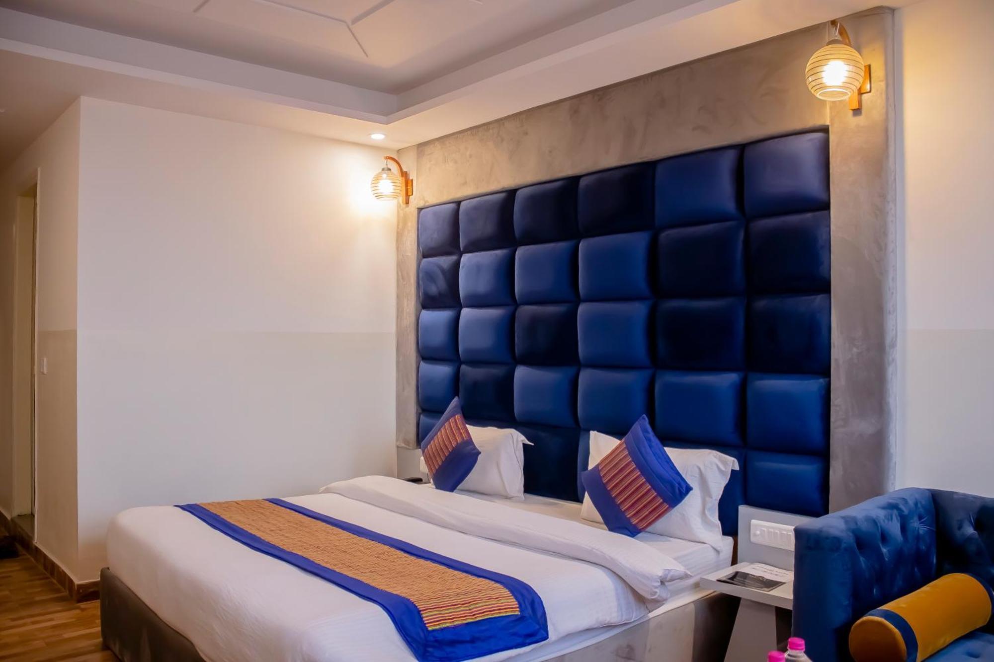 Hotel Airport City Near Delhi International Airport 新德里 外观 照片